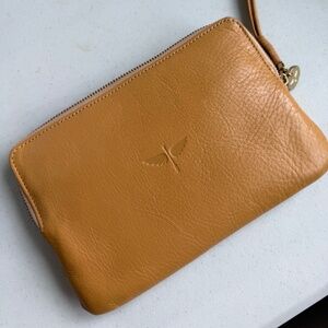 CLHEI Pouch Wallet in Cognac